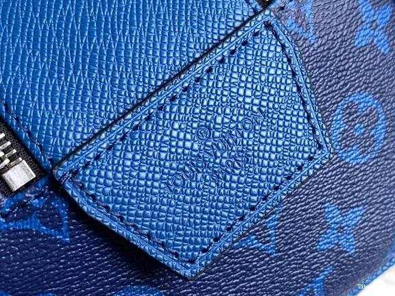 Cheap VUITTON LOUIS DOPP KIT TOILET POUCH 0714